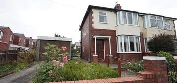 3 bed semi-detached house for sale