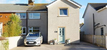 3 bed semi-detached house for sale