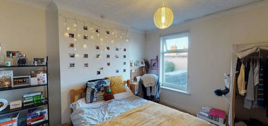 3 bedroom terraced house