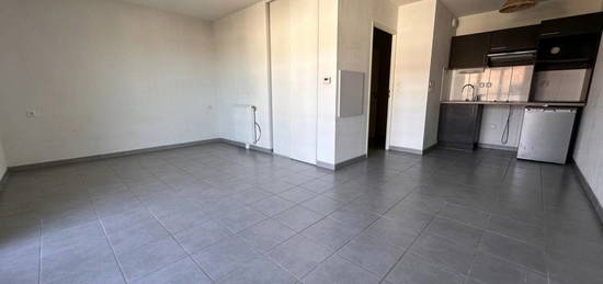 Studio  à vendre, 1 pièce, 34 m², Étage 2/2