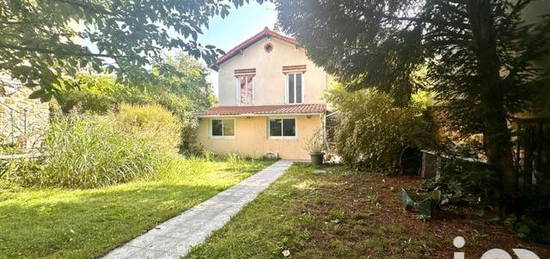 Maison traditionnelle 2 étages  à vendre, 4 pièces, 2 chambres, 95 m²