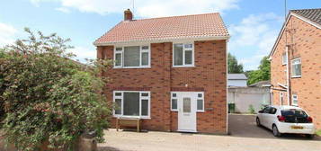 4 bedroom detached house