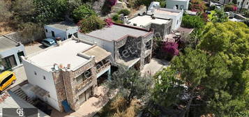 Bodrum Trkbknde Deniz Manzaral 1530m Arsa zerinde 3 Villa