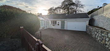 3 bedroom detached bungalow to rent