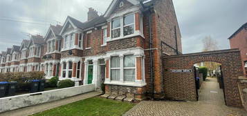 Flat to rent in Holmwood House, Shakespeare Road, Worthing BN11