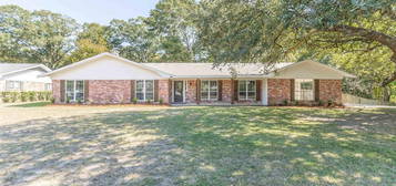 200 River Oaks Dr, West Monroe, LA 71291