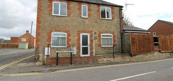 2 bedroom terraced house