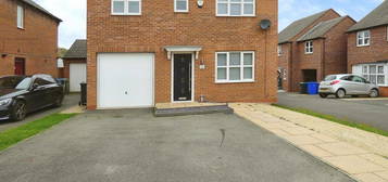 4 bedroom detached house to rent