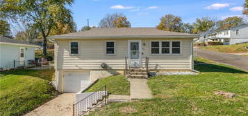 2604 S 27th Ter, St Joseph, MO 64503