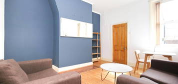 2 bed flat to rent