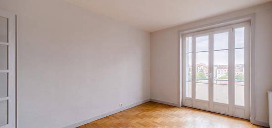 Appartement  à vendre, 3 pièces, 2 chambres, 63 m²