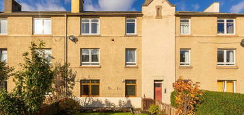 2 bedroom ground floor flat for sale