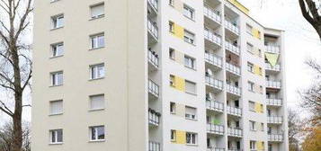 Einziehen, Ankommen, Wohlfühlen - Renovierte 3-Zi.-Whg. mit Balkon