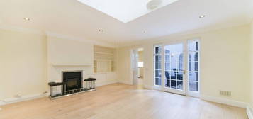 Flat to rent in Cranley Gardens, London SW7