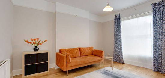 Flat for sale in Bartholomew Road, London NW5