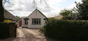 Bungalow to rent in Normans Lane, Warrington WA4