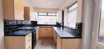 Terraced house to rent in Washington Grove, Doncaster DN5