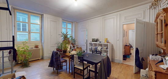 VENTE d'un appartement de 5 pièces (120 m²) à BESANCON