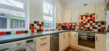 2 bedroom terraced house