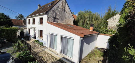 Maison  à vendre, 6 pièces, 4 chambres, 130 m²