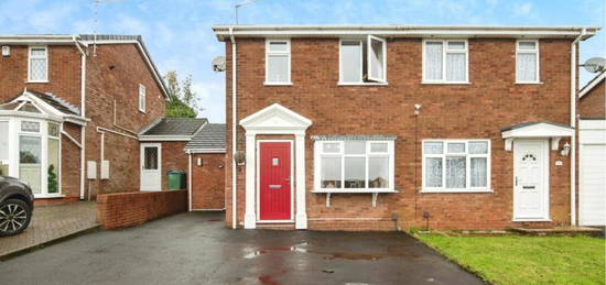 2 bedroom semi-detached house for sale