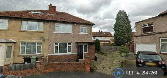 3 bedroom semi-detached house