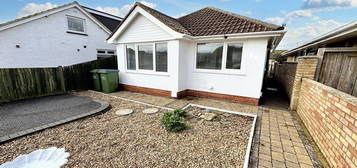 2 bedroom detached bungalow to rent