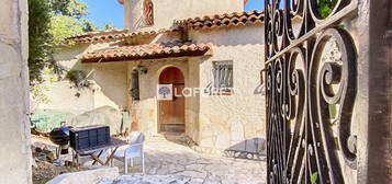 Villa  à vendre, 6 pièces, 4 chambres, 160 m²