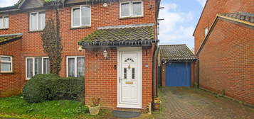 3 bed semi-detached house to rent