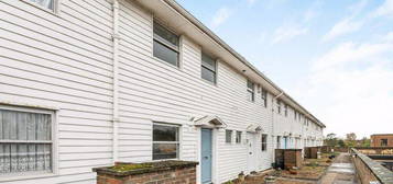 3 bed maisonette for sale