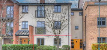 2 bedroom ground floor flat for sale