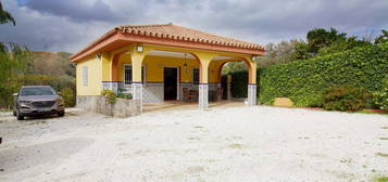 Alquiler de  Casa o chalet independiente en camino los Llanos, 41