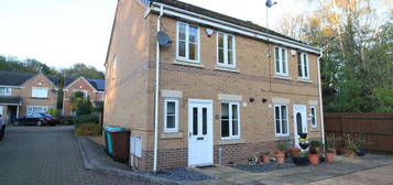 2 bedroom semi-detached house to rent