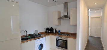 Flat to rent in Storrington, West Sussex RH20