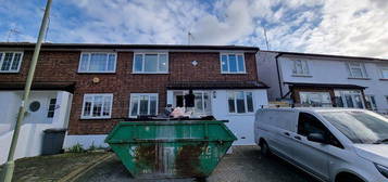 5 bed semi-detached house to rent