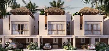 Casa En Venta Merida, Playa San Benito,  Th Costa Arena, A 100 Metros Del Mar,  Noviembre 2024