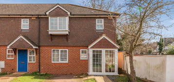 3 bedroom semi-detached house