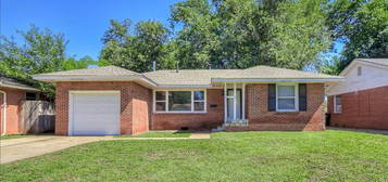 1621 Oxford Way, Oklahoma City, OK 73120