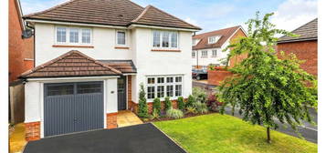 4 bed detached house for sale