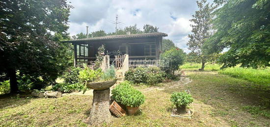 casa indipendente su 4 lati con giardino