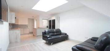 7 bedroom terraced house to rent