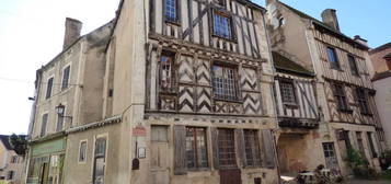 BOURGOGNE :  Noyers sur Serein