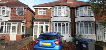 3 bedroom semi-detached house to rent