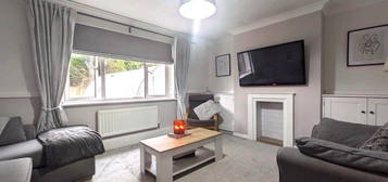 2 bed maisonette to rent