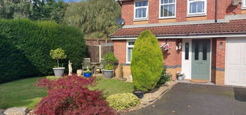 4 bed detached house for sale