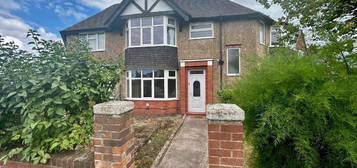 3 bedroom semi-detached house to rent