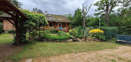 Einfamilienhaus in Stechlin in Brandenburg, LK Oberhavel, schön und ländlich am Waldrand gelegen