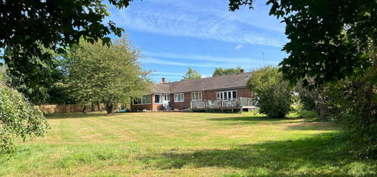 4 bedroom detached bungalow for sale