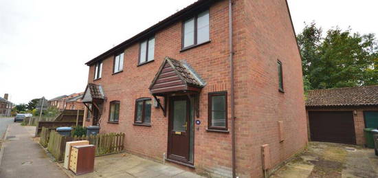 3 bedroom semi-detached house