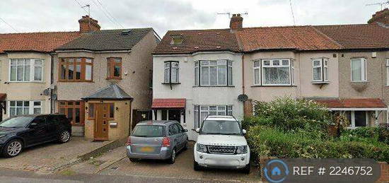 4 bedroom semi-detached house